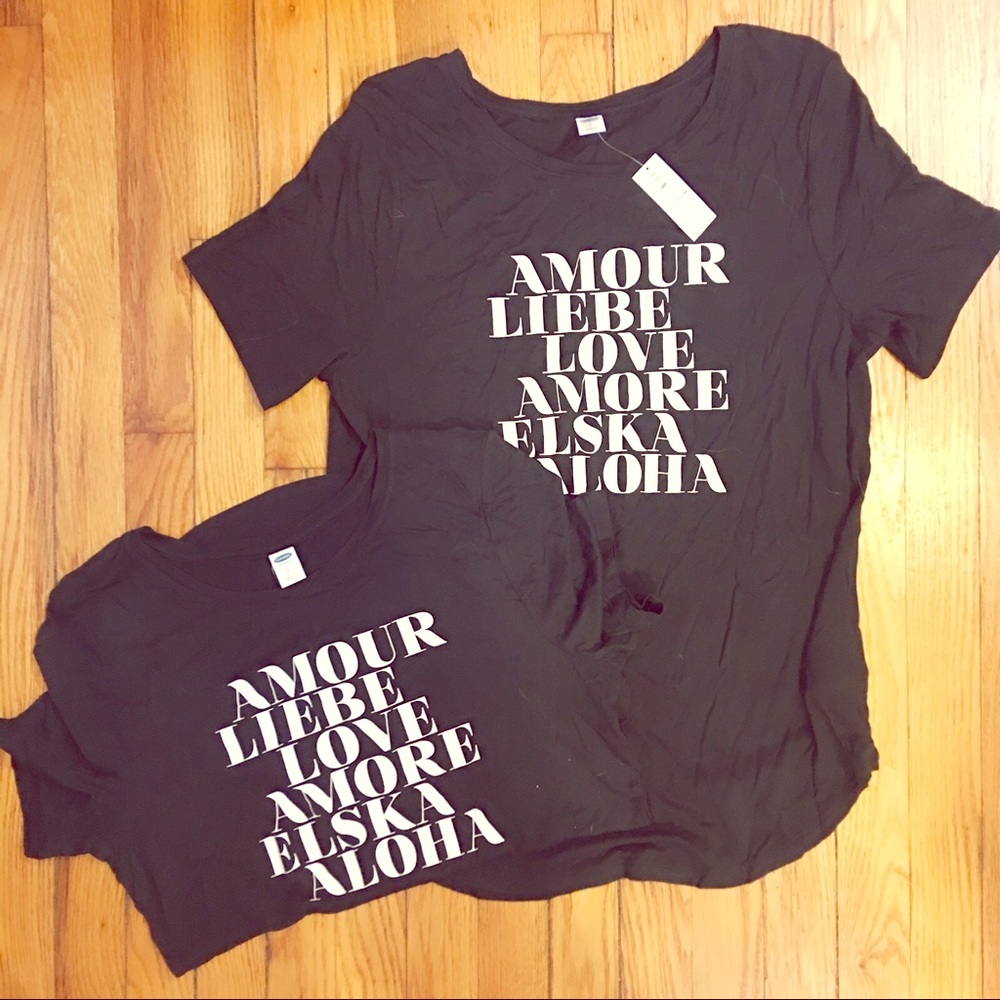 🆕Old Navy Black Graphic Tee “Love”